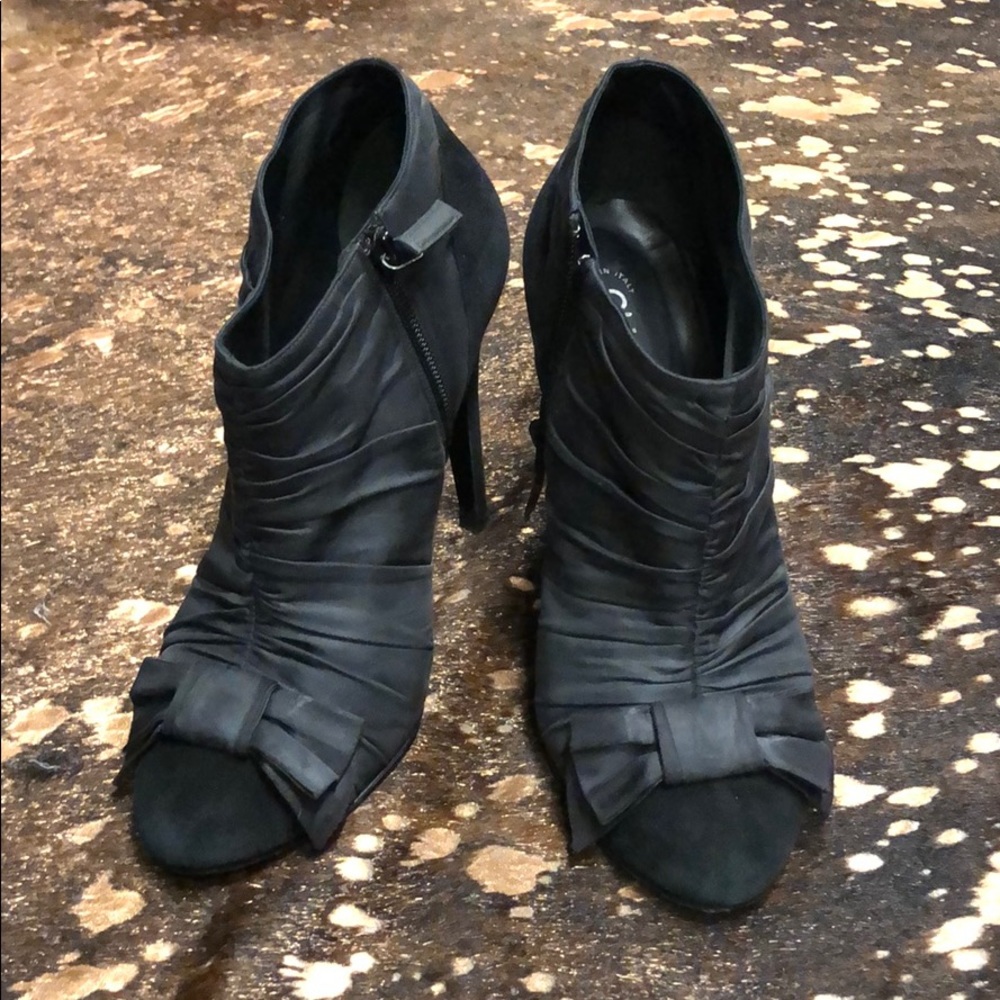 Chanel Swede silk booties with bow size 41,5
